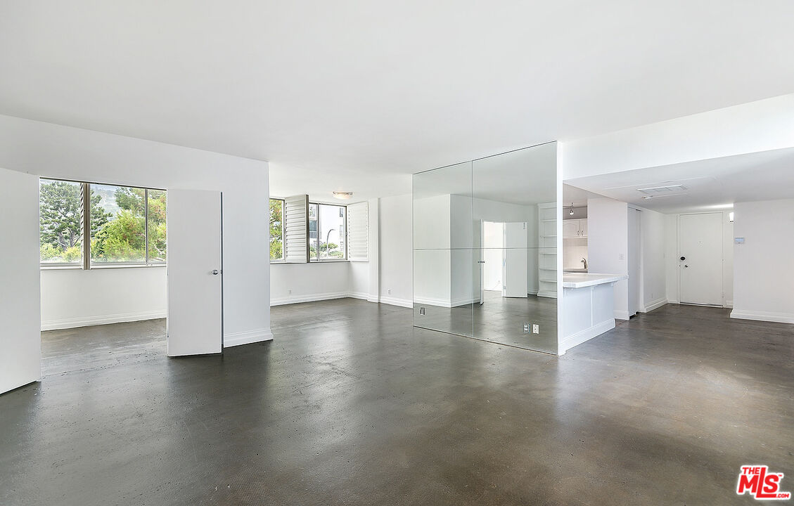 17366 W Sunset Blvd Unit: 201