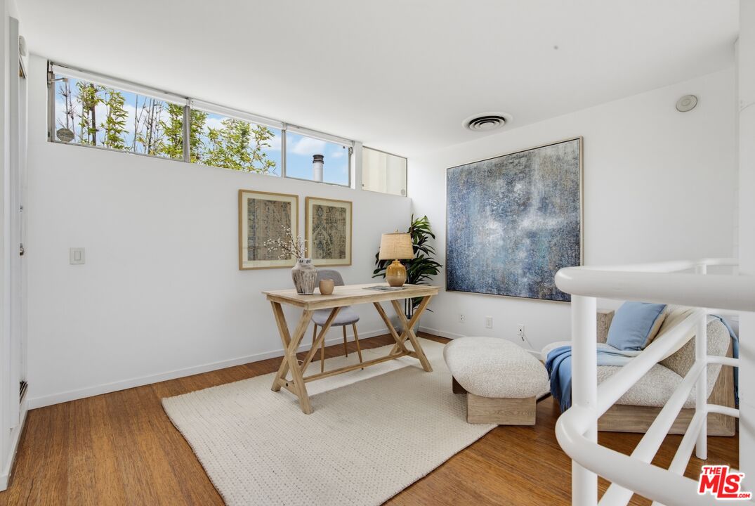 821 Bay St Unit: C6