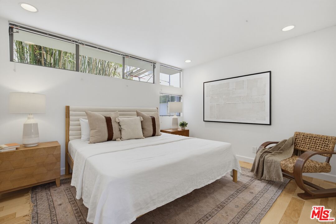 821 Bay St Unit: C6