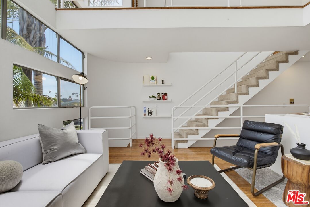 821 Bay St Unit: C6