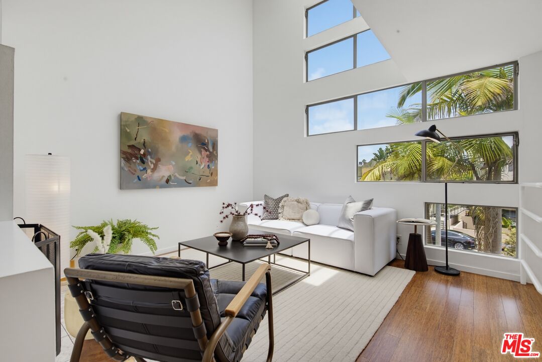 821 Bay St Unit: C6
