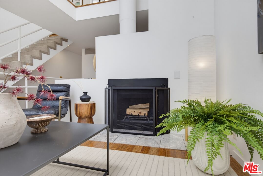 821 Bay St Unit: C6