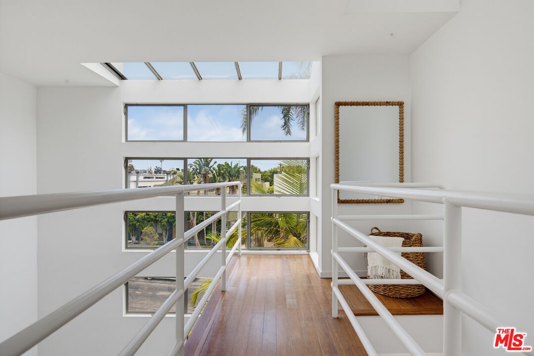 821 Bay St Unit: C6