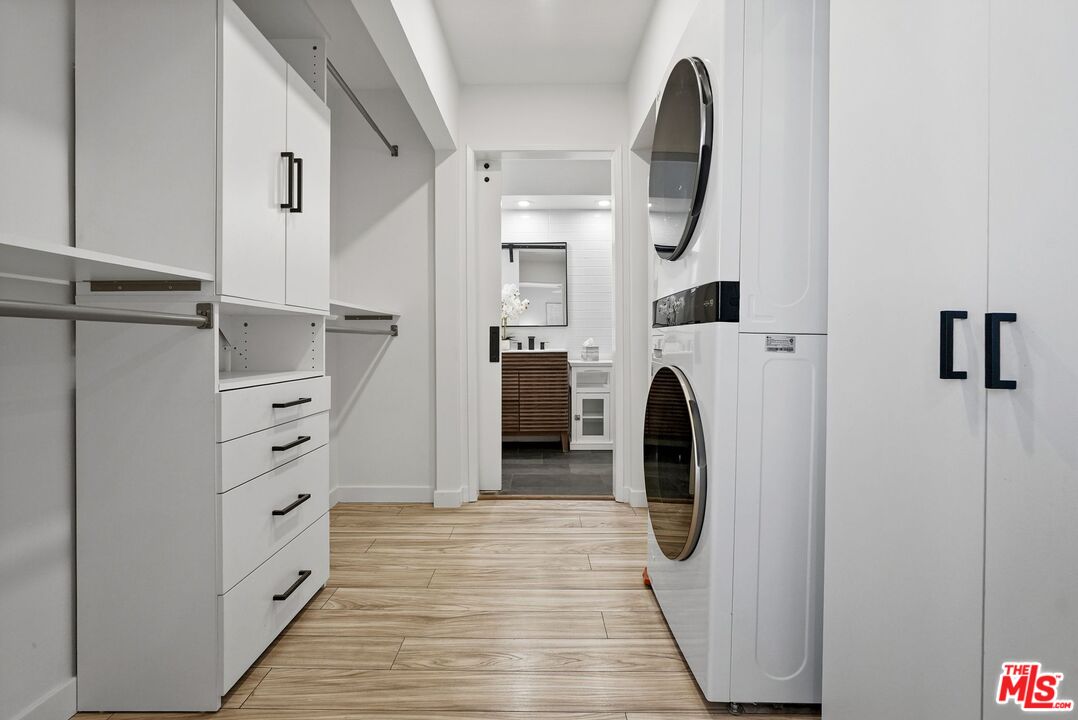 11230 Peach Grove St Unit: 208