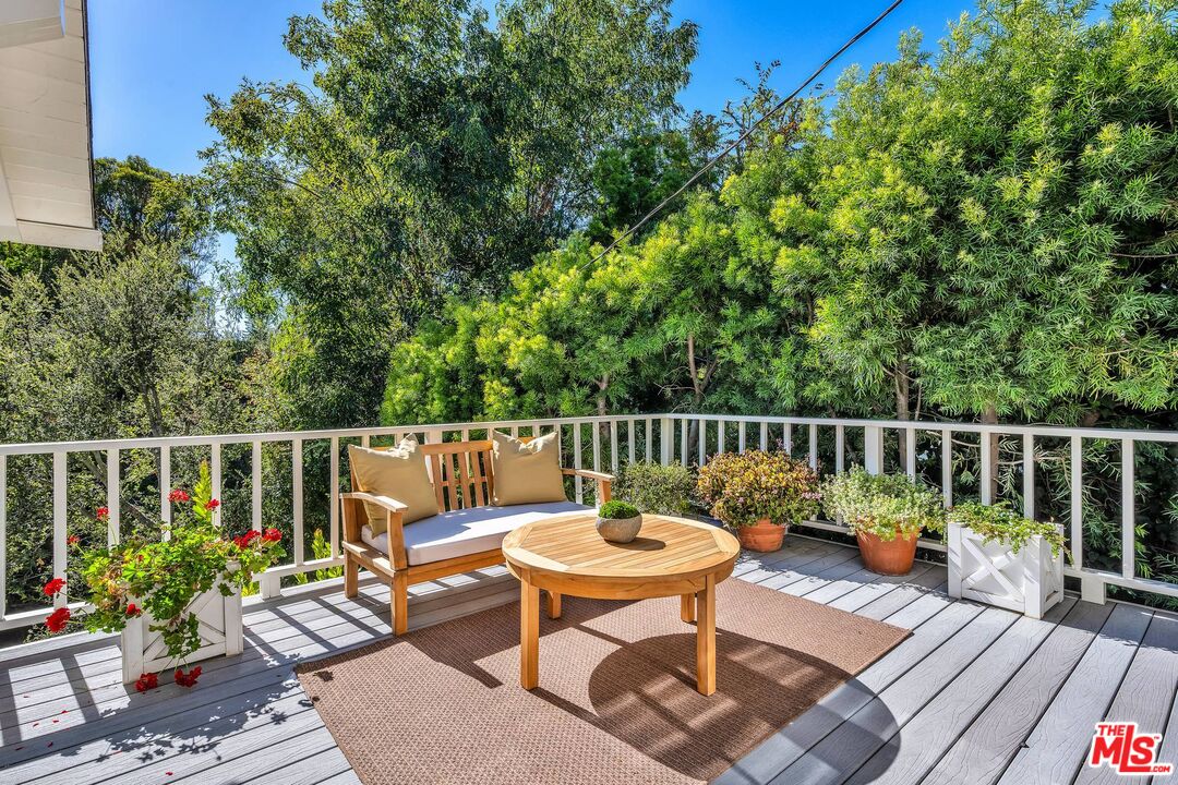 415 N Bonhill Rd