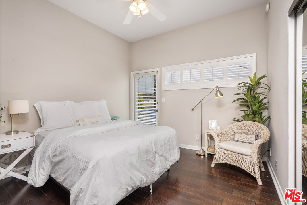 11954 Mayfield Ave Unit: 6