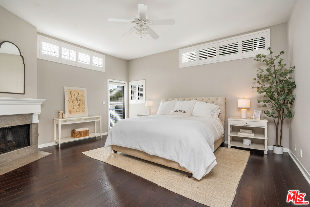 11954 Mayfield Ave Unit: 6