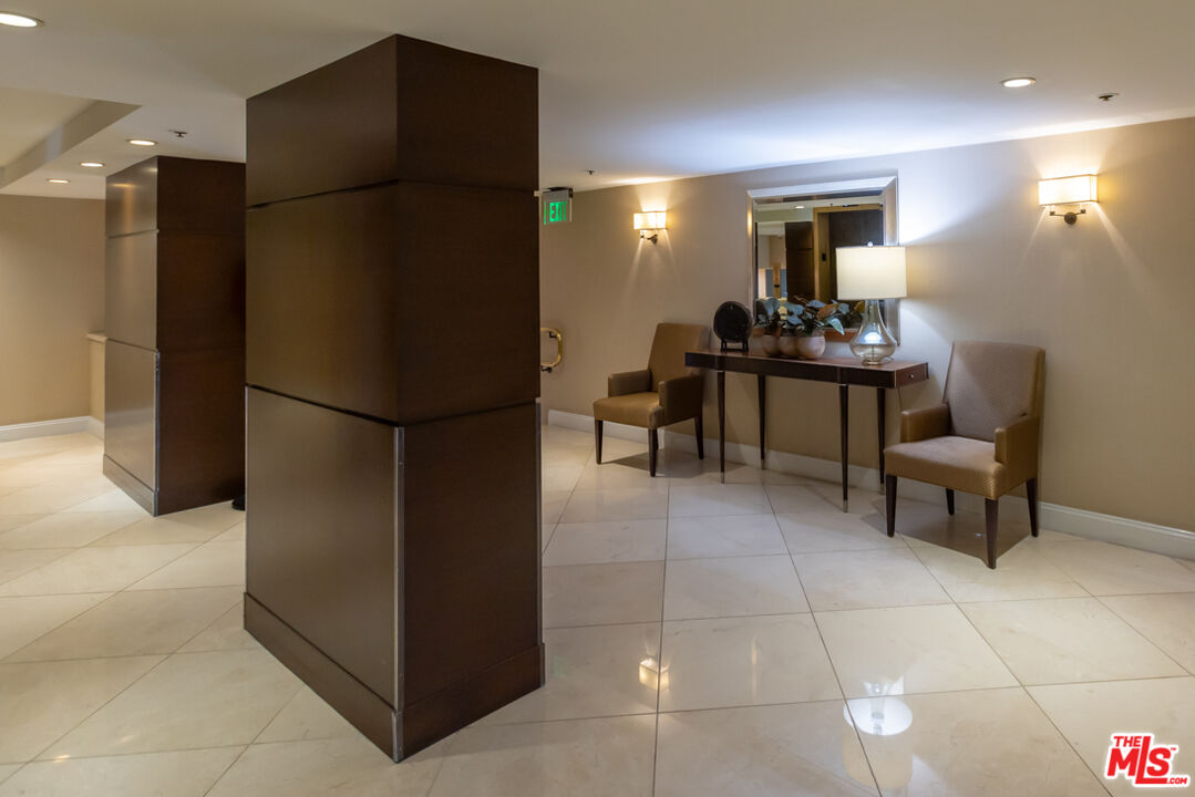 10590 Wilshire Blvd Unit: 704