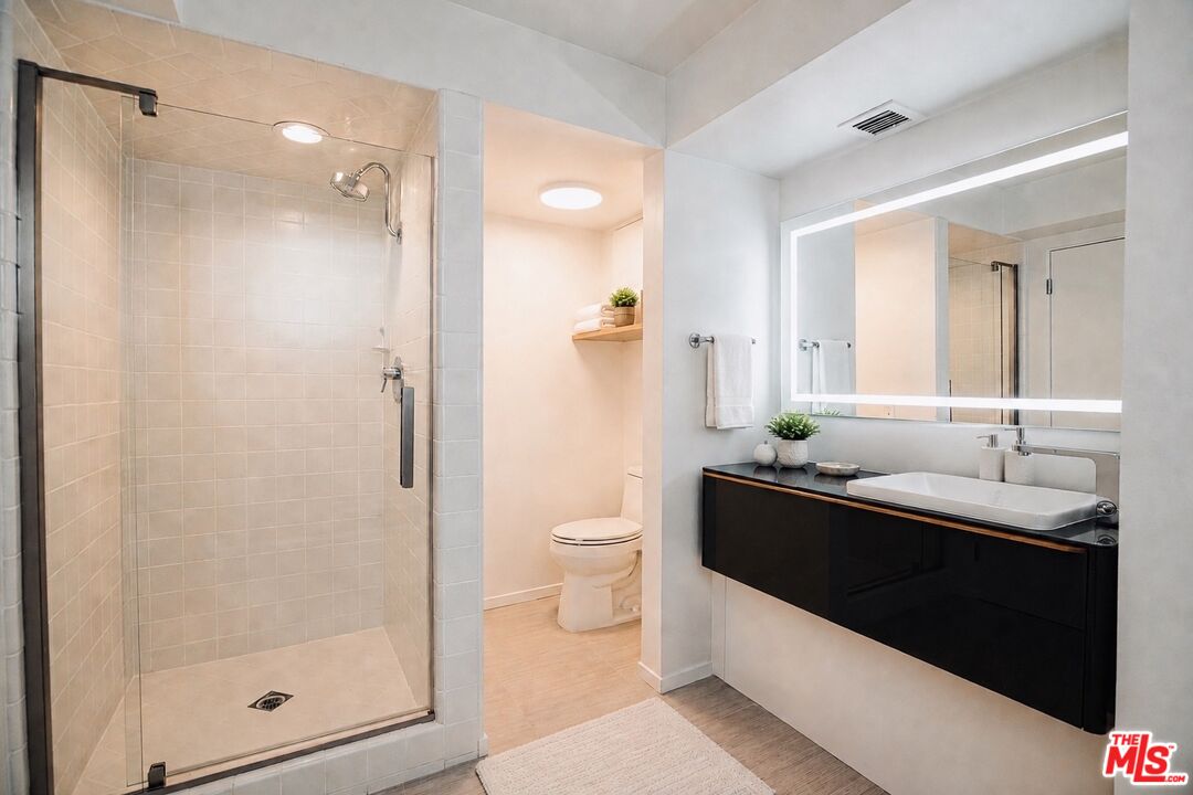 10590 Wilshire Blvd Unit: 704
