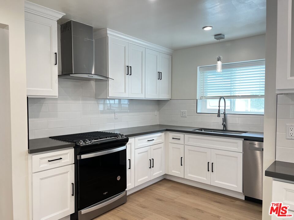 13419 Zanja St