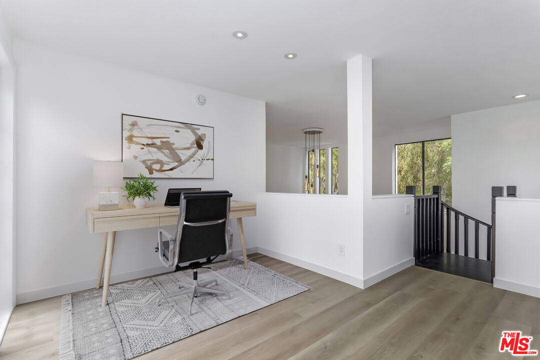 11601 Montana Ave Unit: PH7