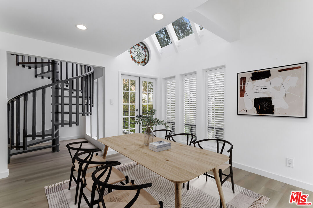 11601 Montana Ave Unit: PH7