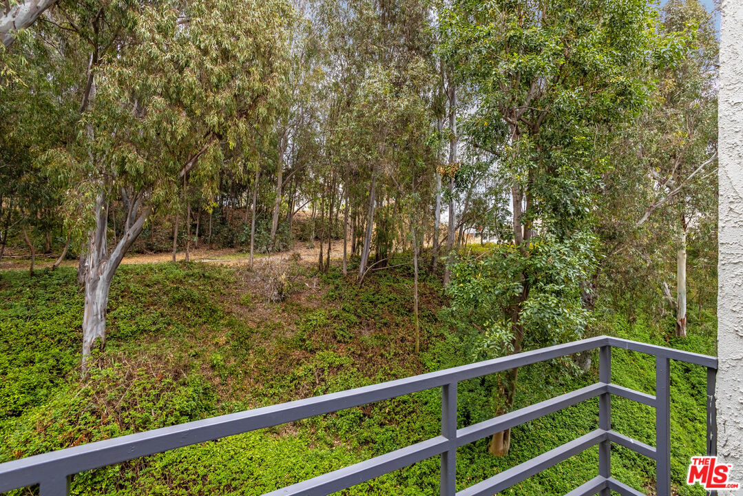 11601 Montana Ave Unit: PH7