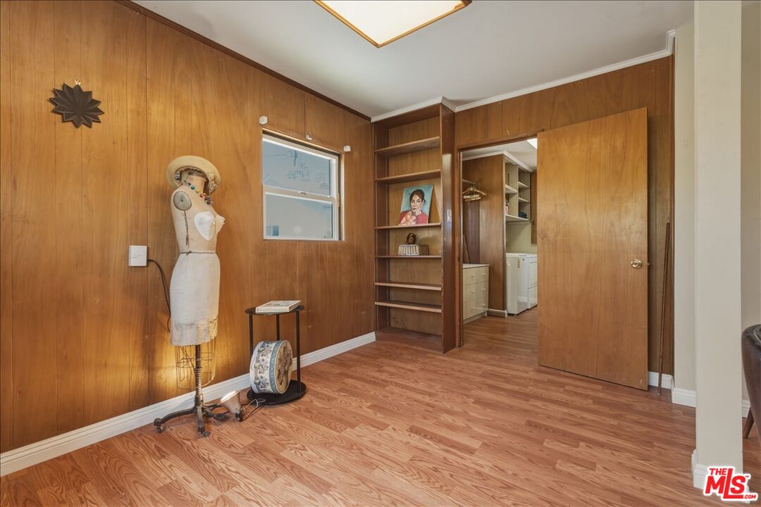 11359 Biona Dr