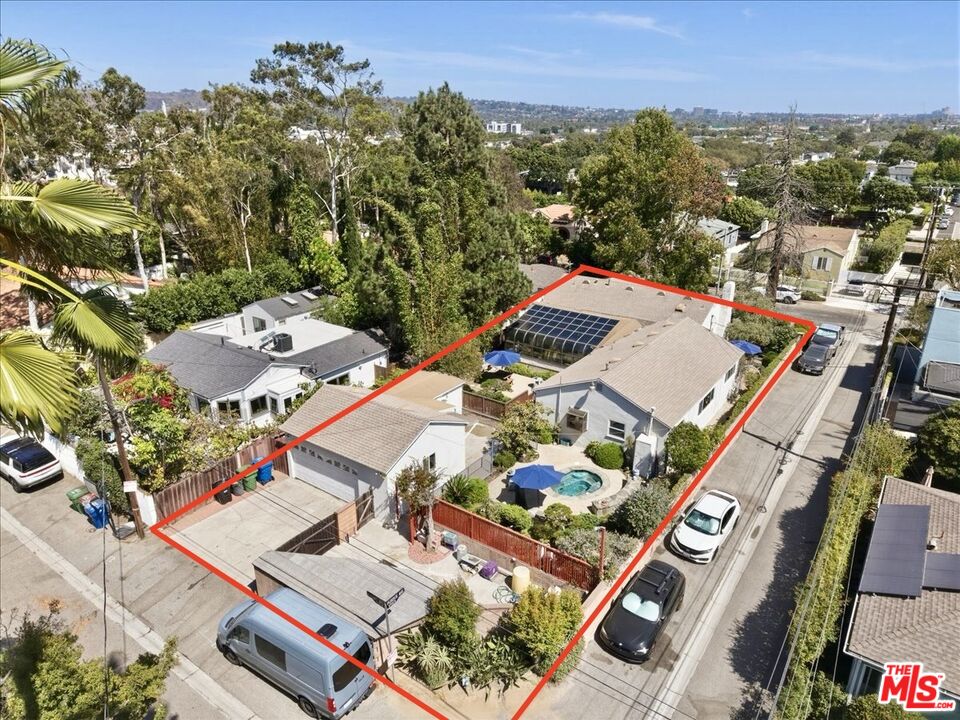 11359 Biona Dr
