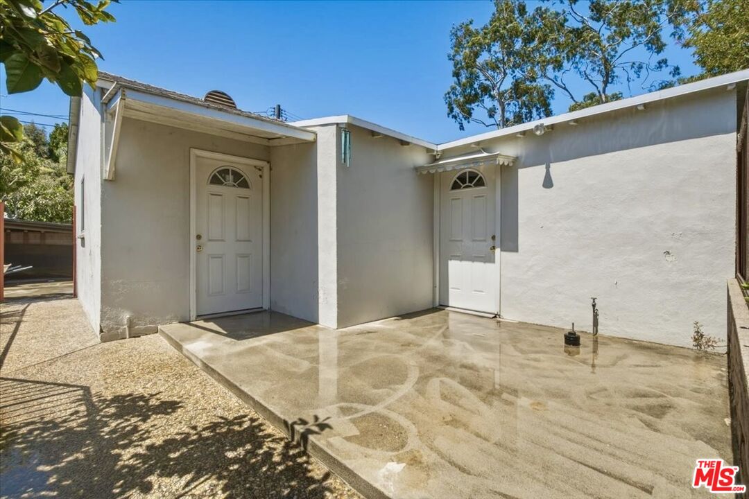 11359 Biona Dr