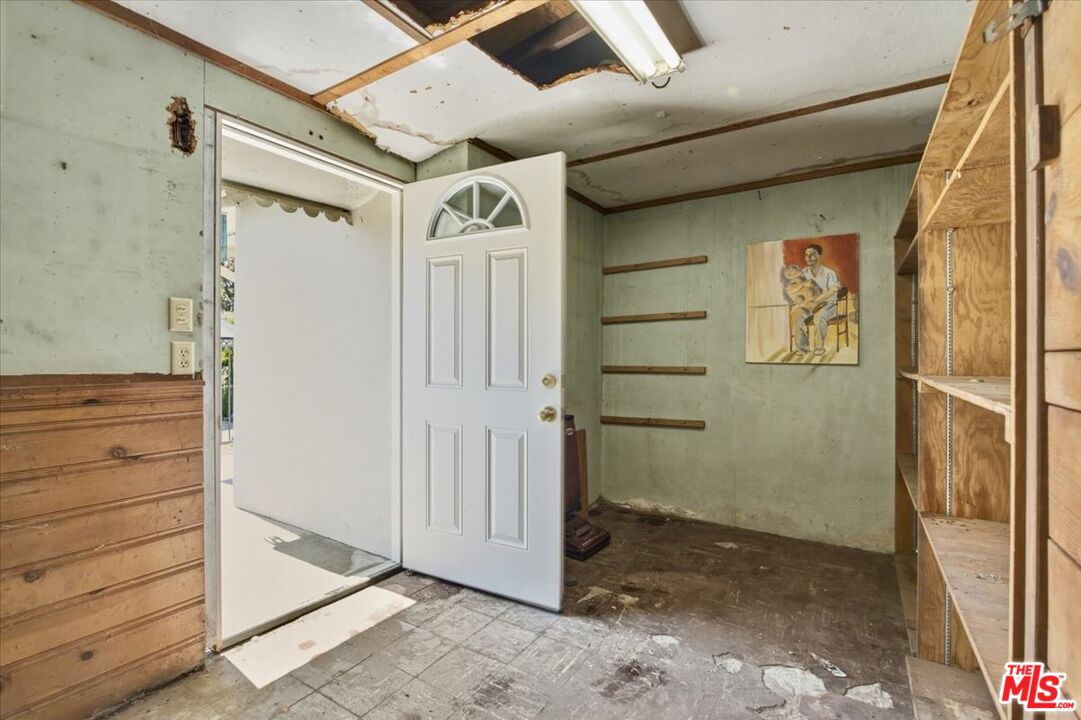 11359 Biona Dr