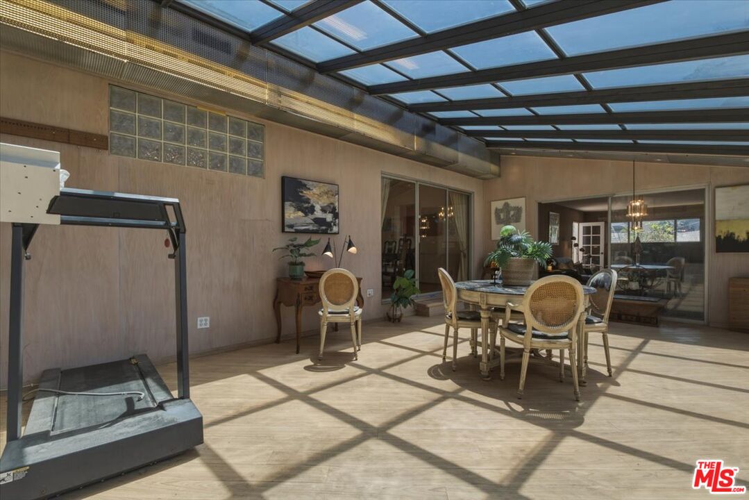 11359 Biona Dr