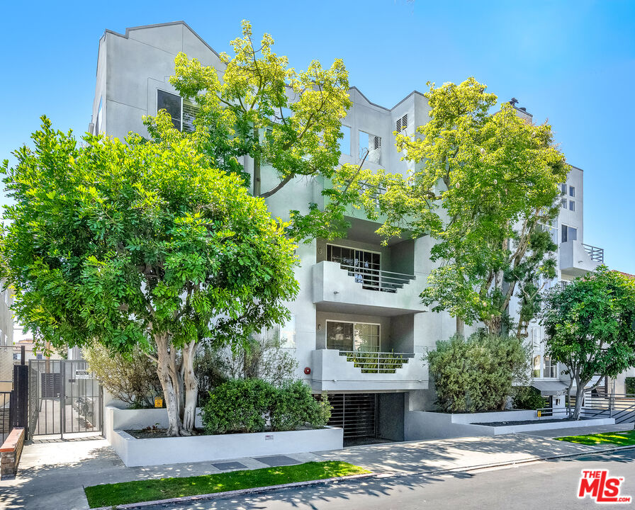 3613 Glendon Ave Unit: 101