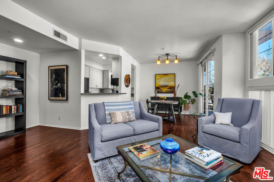 3613 Glendon Ave Unit: 101
