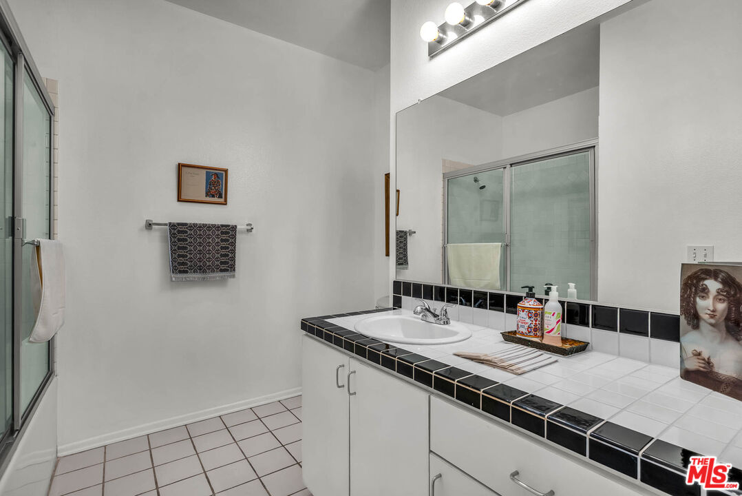 3613 Glendon Ave Unit: 101