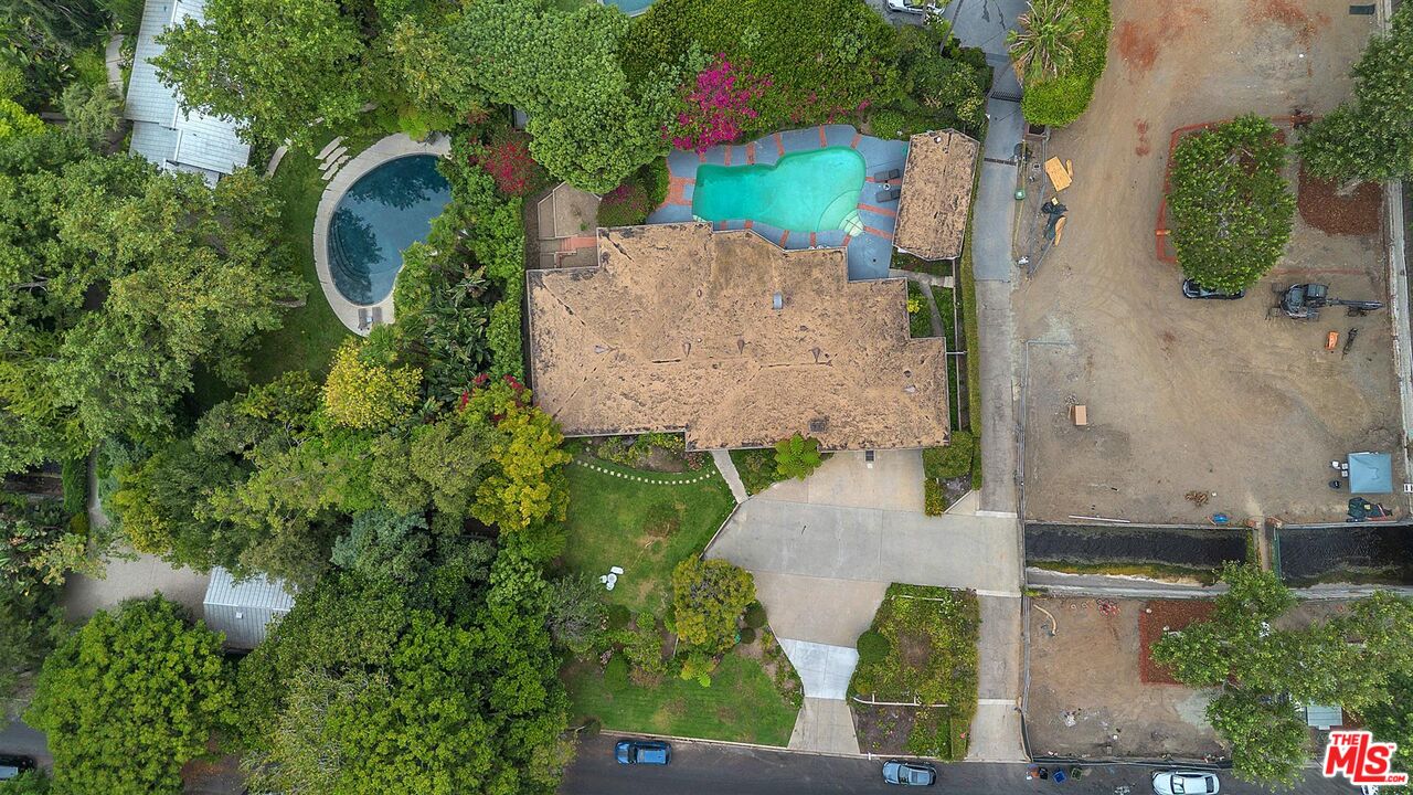 575 E Channel Rd