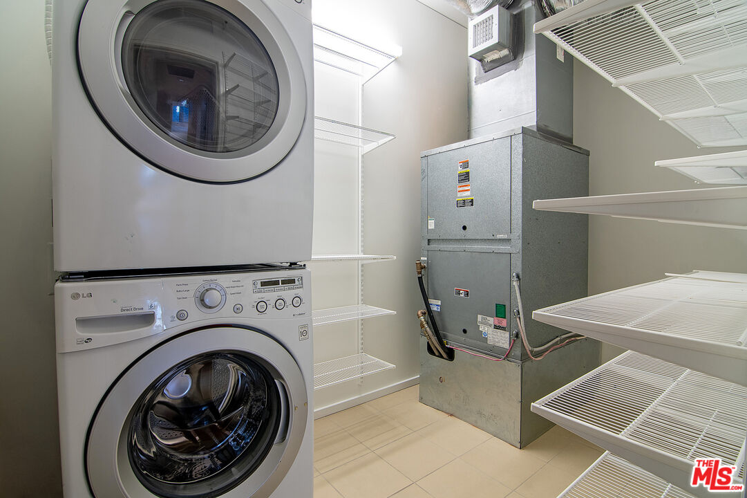 1155 S Grand Ave Unit: 1511