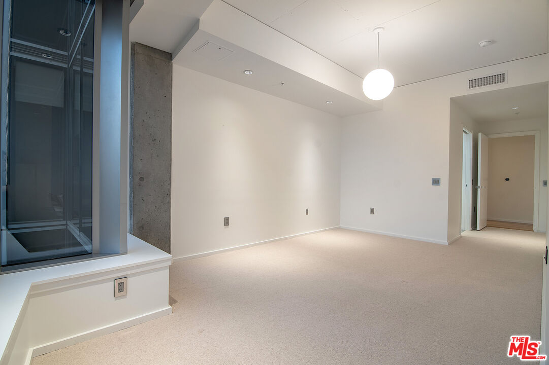 1155 S Grand Ave Unit: 1511