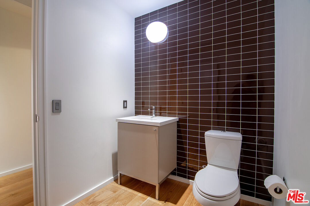 1155 S Grand Ave Unit: 1511