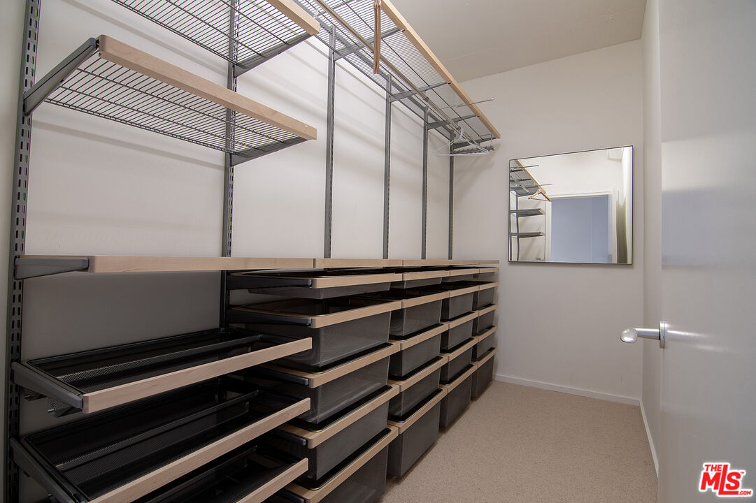 1155 S Grand Ave Unit: 1511
