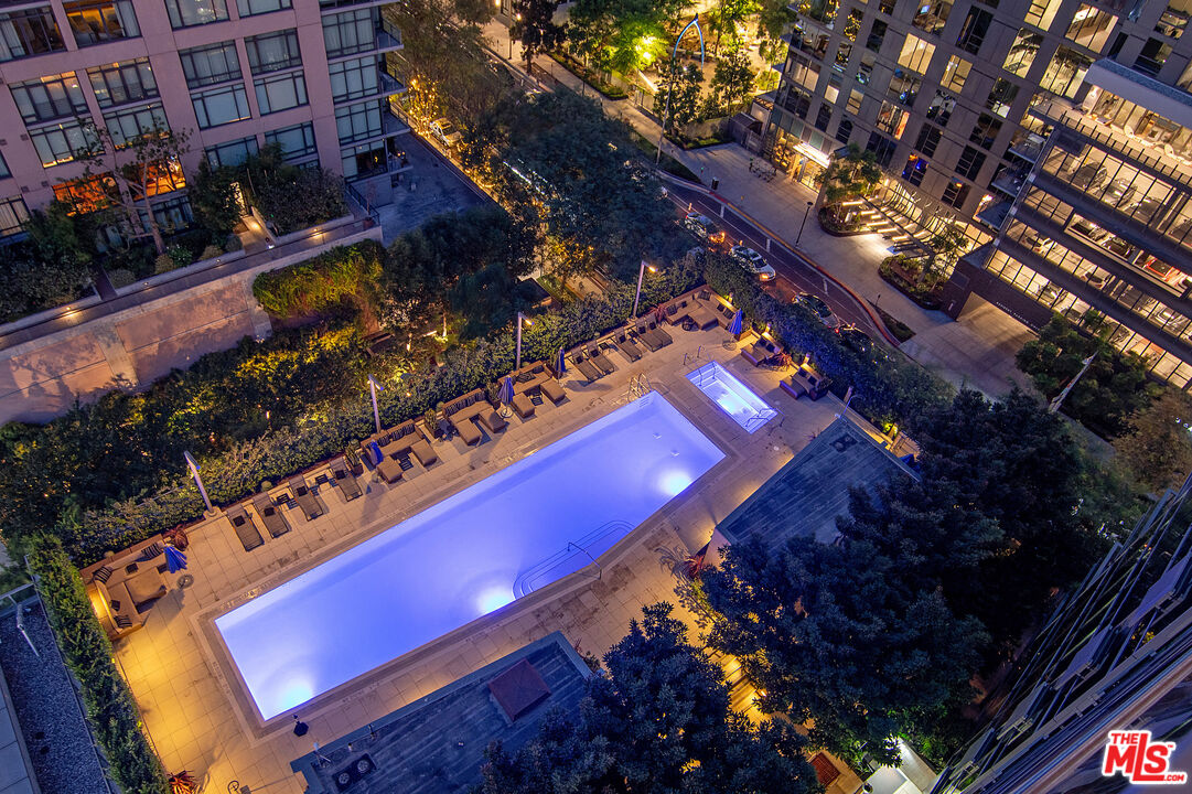 1155 S Grand Ave Unit: 1511