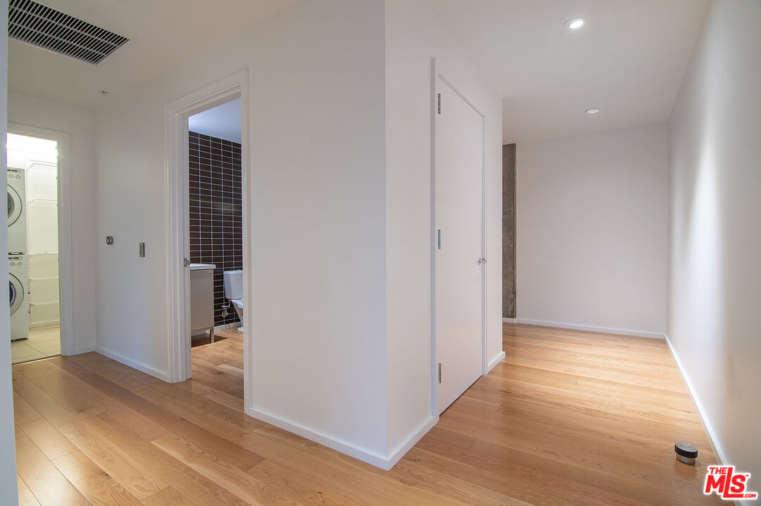 1155 S Grand Ave Unit: 1511