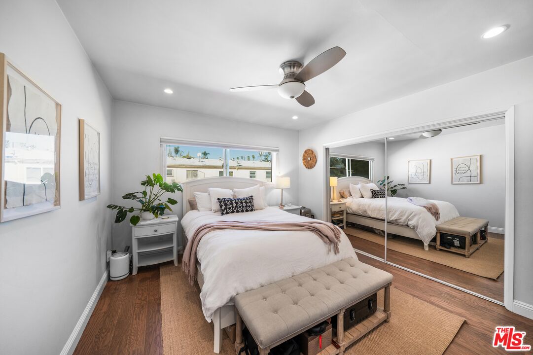 933 11th St Unit: 18