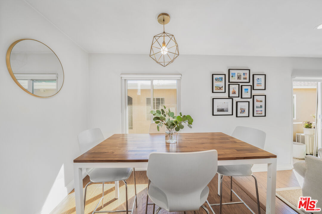 933 11th St Unit: 18