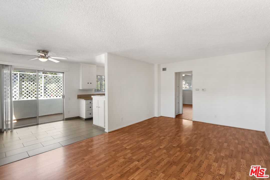 1900 Dracena Dr Unit: 1