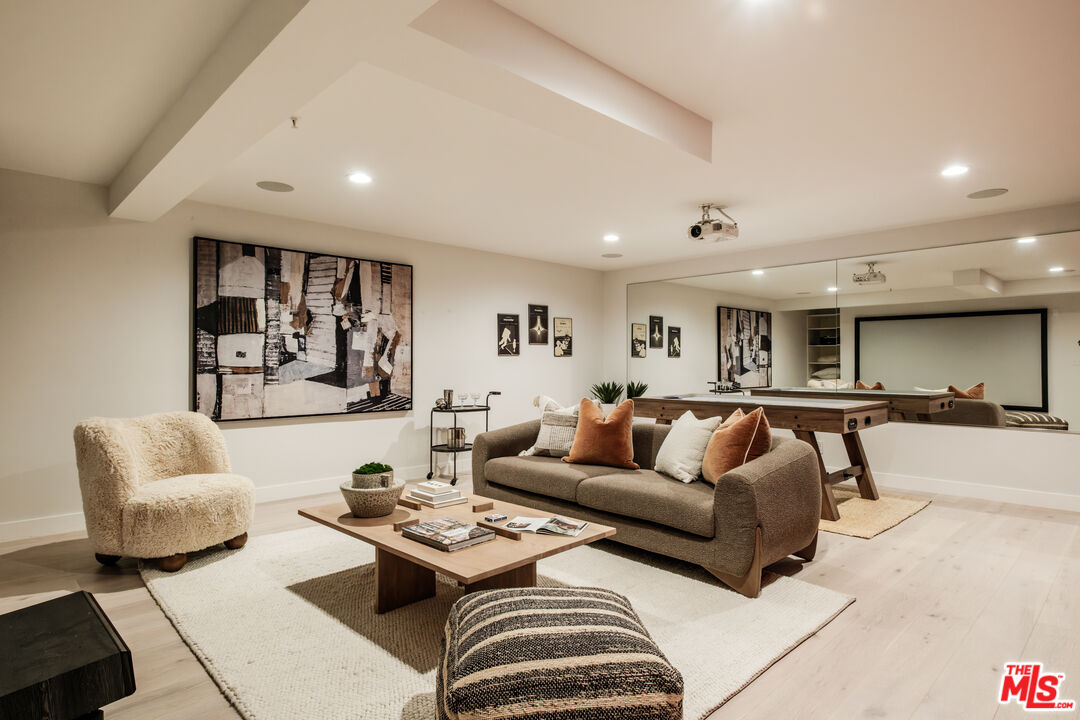 844 17th St Unit: 105