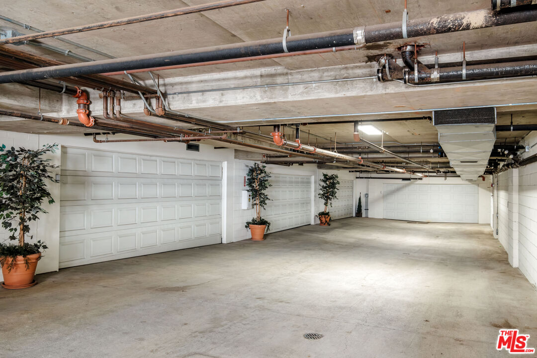 844 17th St Unit: 105