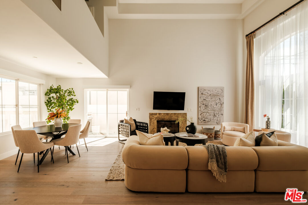 844 17th St Unit: 105