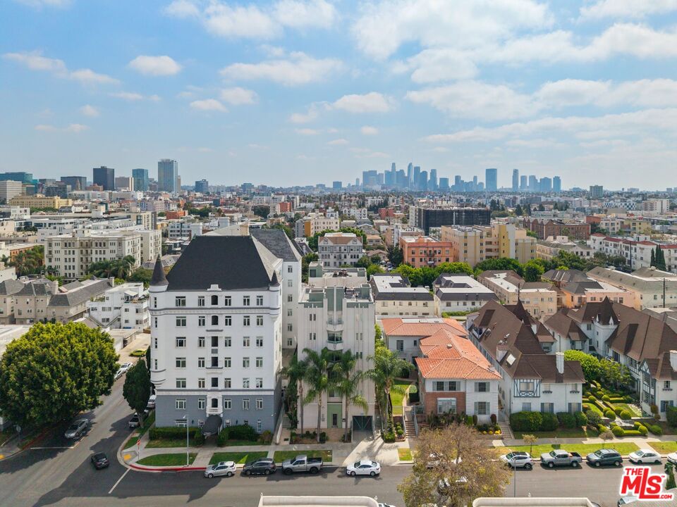906 S Serrano Ave Unit: 401