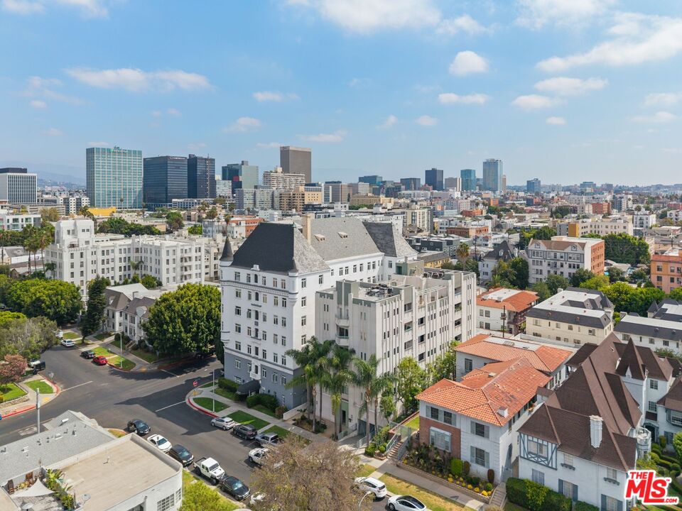 906 S Serrano Ave Unit: 401