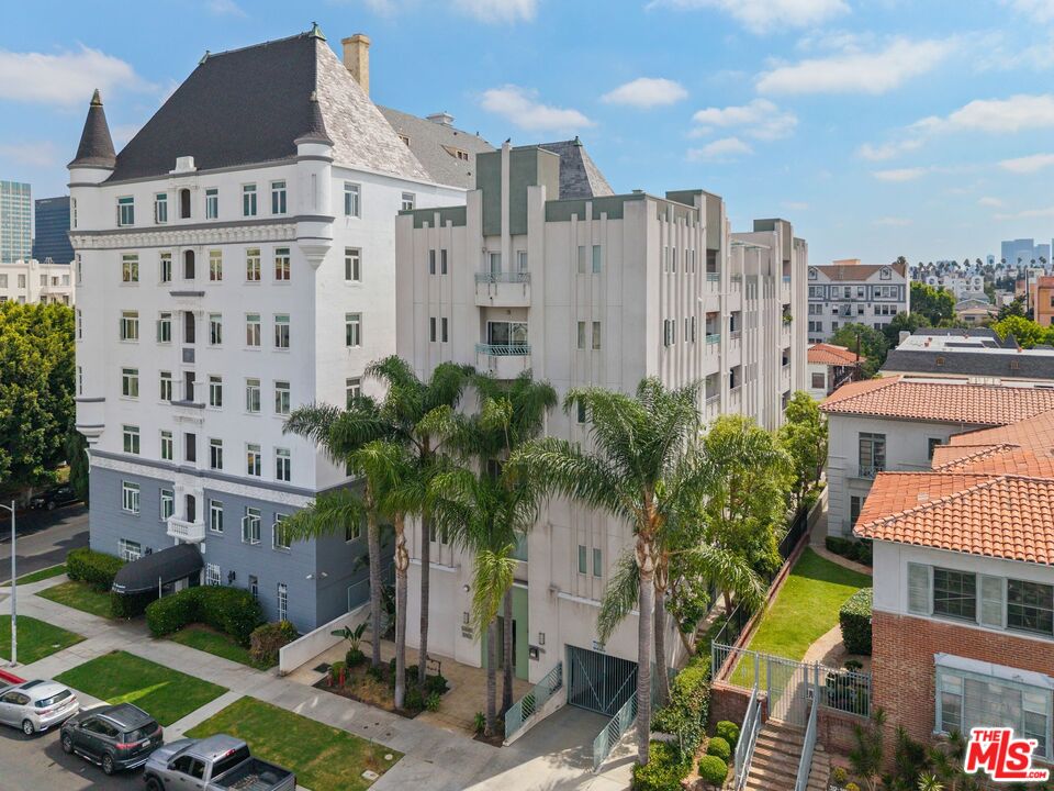 906 S Serrano Ave Unit: 401