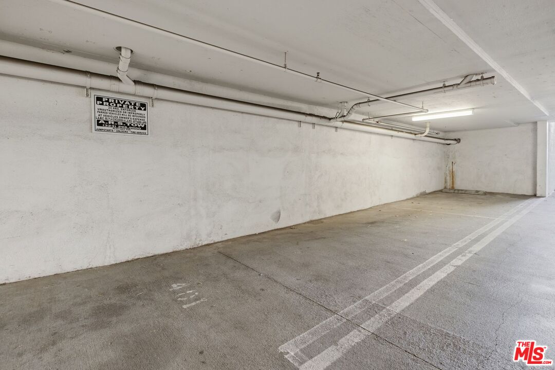 906 S Serrano Ave Unit: 401