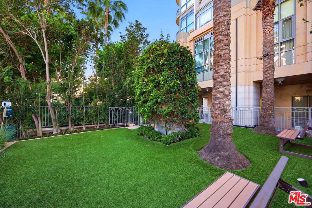 10800 Wilshire Blvd Unit: 403