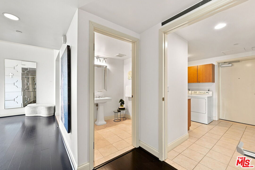 10800 Wilshire Blvd Unit: 403