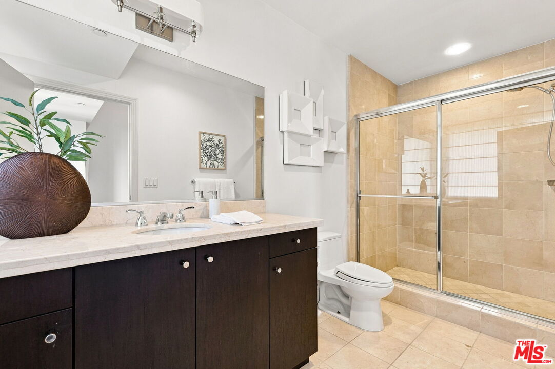 10800 Wilshire Blvd Unit: 403