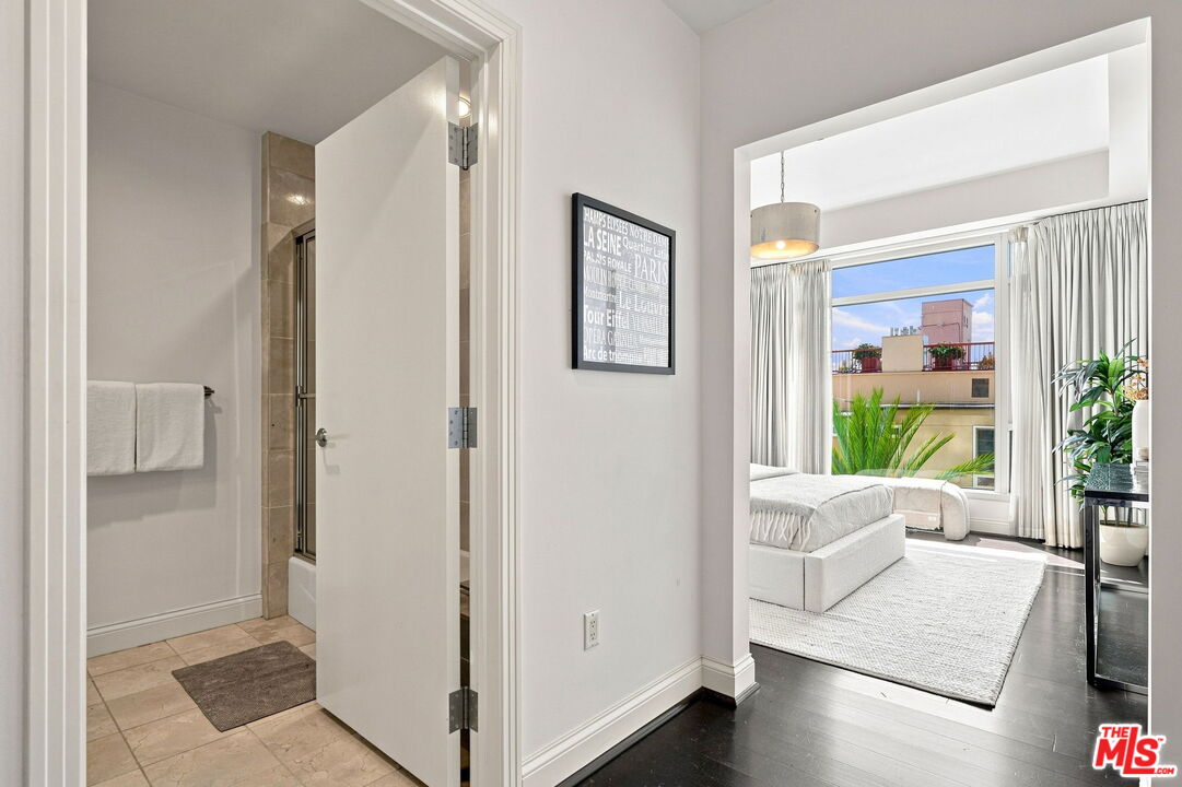10800 Wilshire Blvd Unit: 403