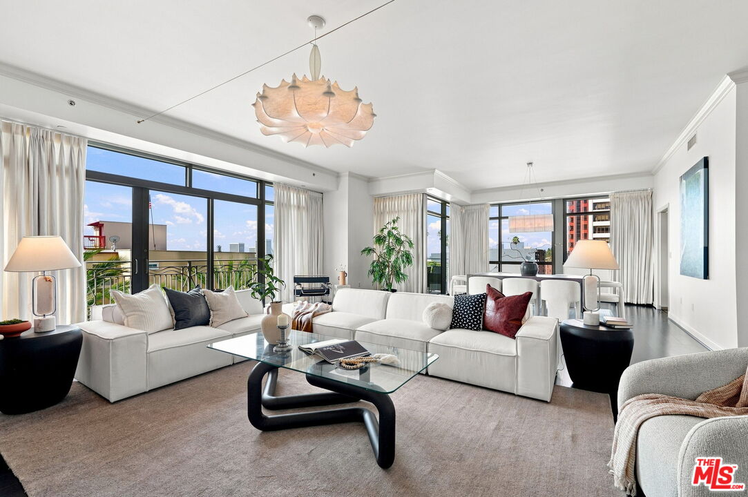 10800 Wilshire Blvd Unit: 403