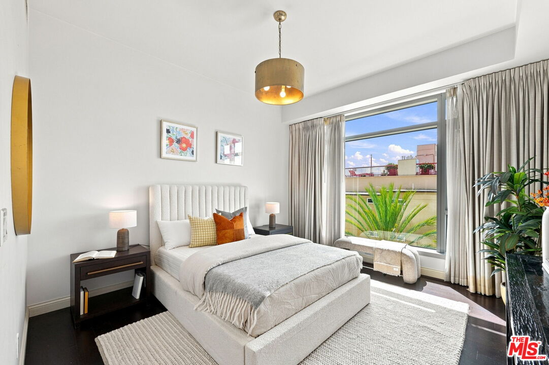 10800 Wilshire Blvd Unit: 403
