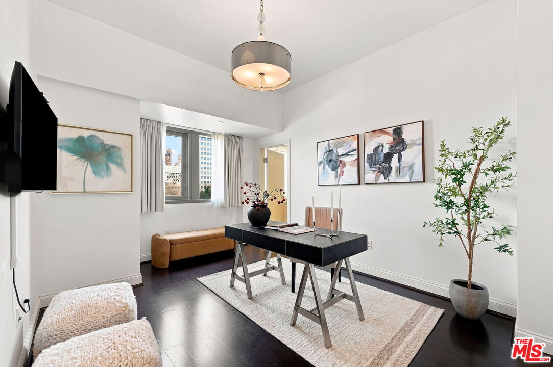 10800 Wilshire Blvd Unit: 403