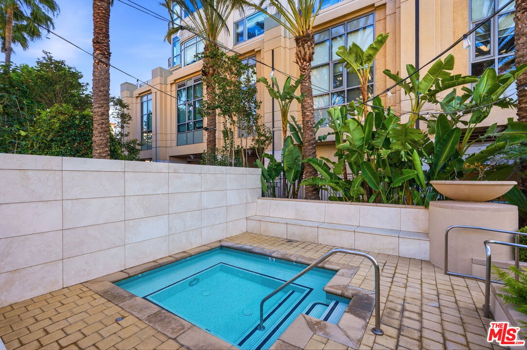 10800 Wilshire Blvd Unit: 403